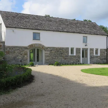 Old Village Barn Woodford (Connacht)