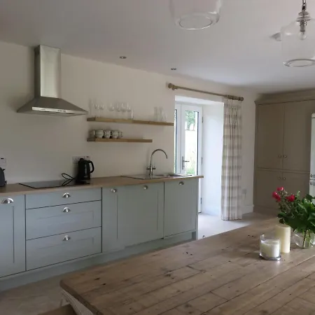 Old Village Barn بيت للعطل