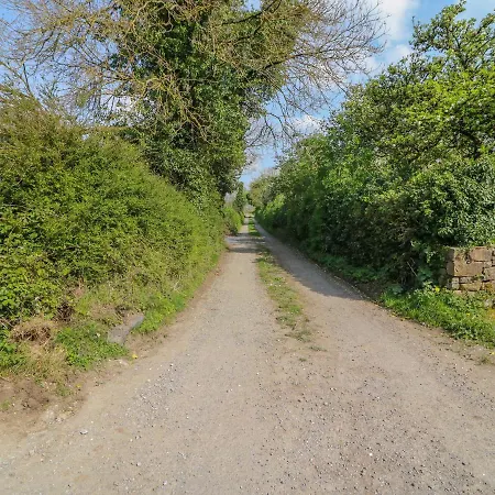 Old Village Barn Woodford (Connacht)