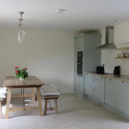 بيت للعطل Old Village Barn