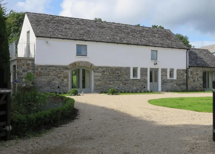Old Village Barn Woodford (Connacht)