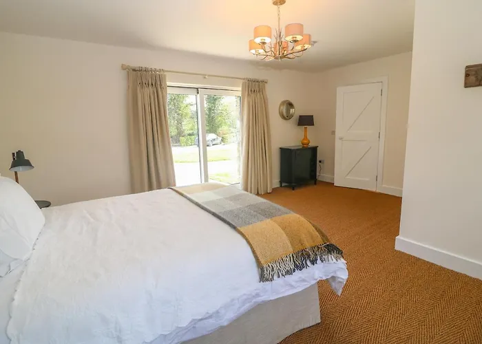 Old Village Barn Holiday home Woodford (Connacht)