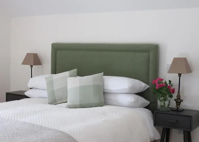 Old Village Barn Woodford (Connacht)