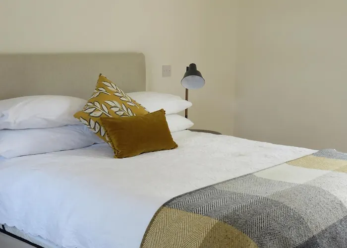 Old Village Barn * Woodford (Connacht)